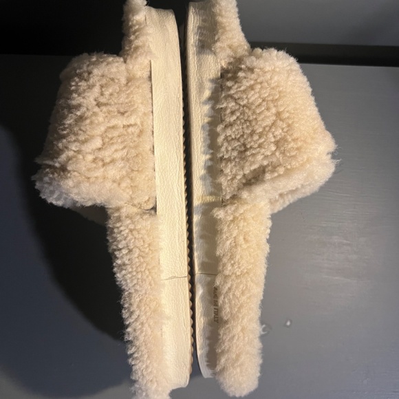 Golden Goose Shearling Slides Pool Star 42 Cream with Silver Glitter Star - Picture 2 of 8